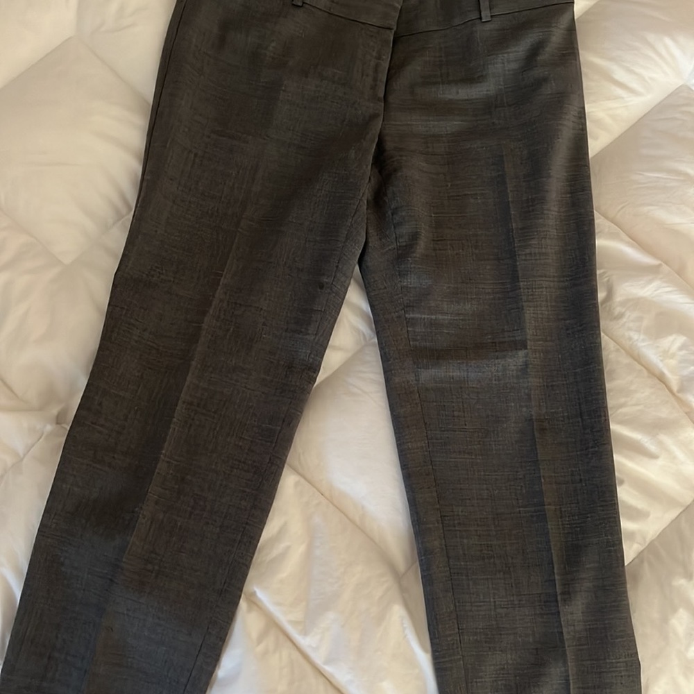 Ann Taylor size 6 Petite grey suit trousers.